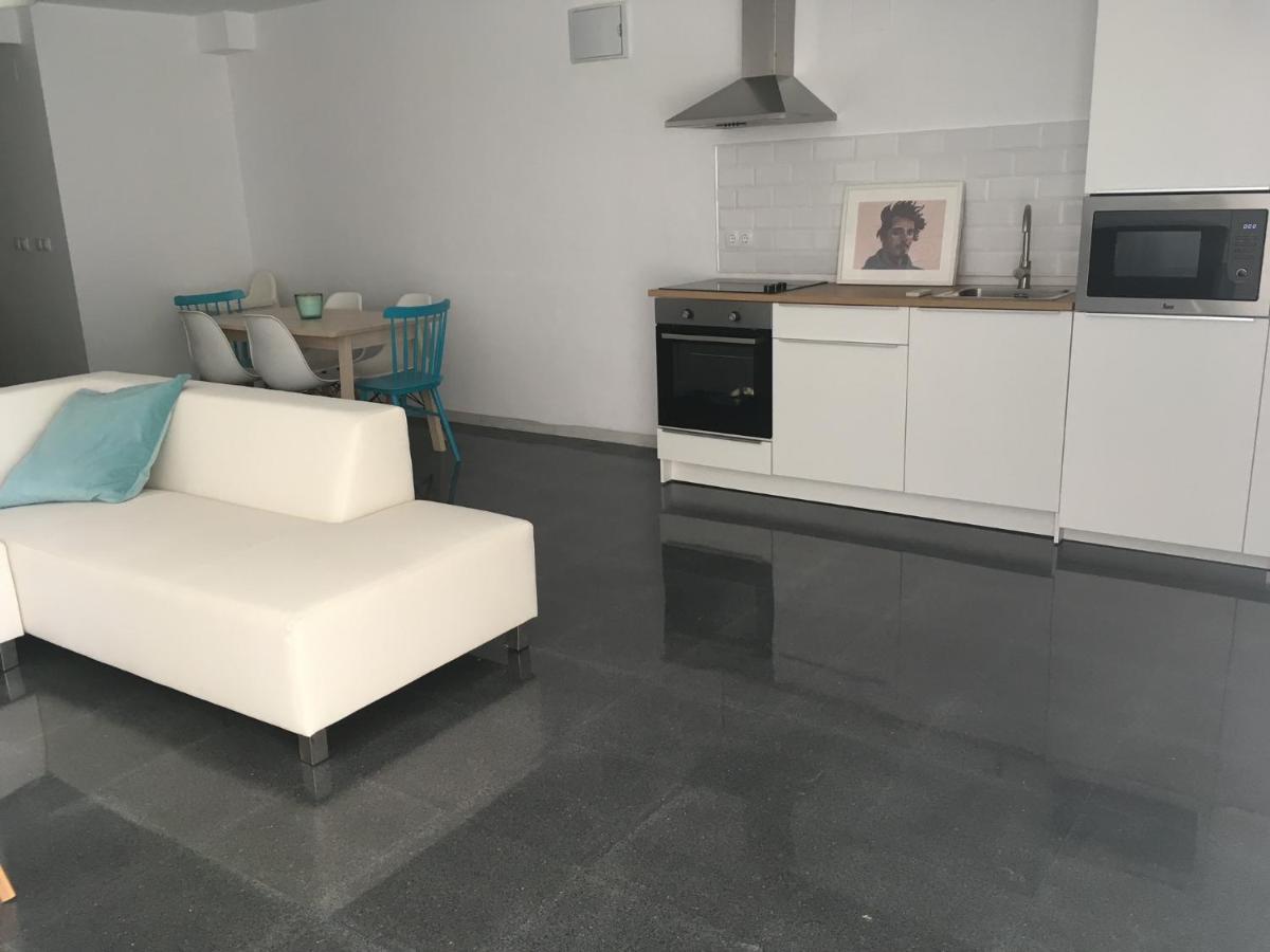 Junto Al Mar Con Piscina Climatizada Vakantiehuis *